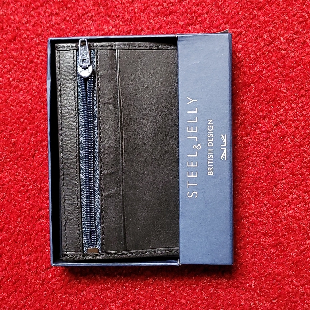 Brand  New - Steel & Jelly Leather Cardholder - Black With Zipper